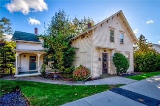 3214 Post Rd, Warwick, RI 02886