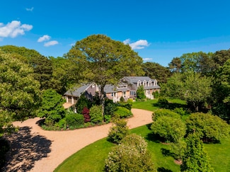 20 Edson Forest Rd, Vineyard Haven, MA 02568