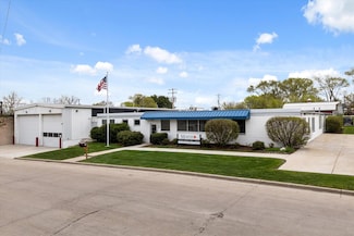 403 Midland Ave, Waukesha, WI 53186