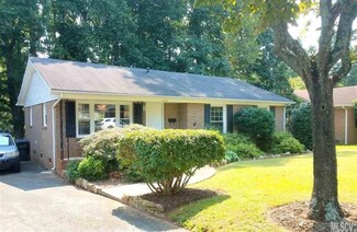 1127 Grovewood Dr, Charlotte, NC 28208
