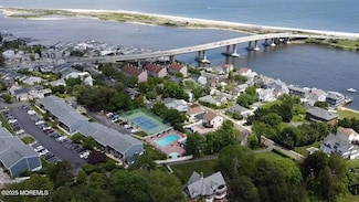 J4 Twinlights Ct, Highlands, NJ 07732