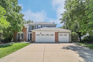 11 Summerfield Ct, Streamwood, IL 60107