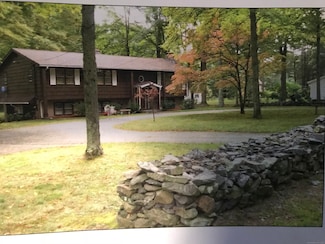 669 Still Hill Rd, Hamden, CT 06518