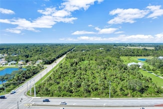 5992 8th St, Vero Beach, FL 32968
