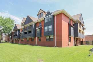 2008 Vawter St Unit 303, Urbana, IL 61801