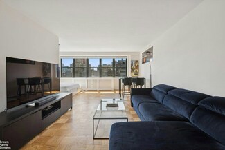 330 3rd Ave Unit 15E, New York, NY 10010