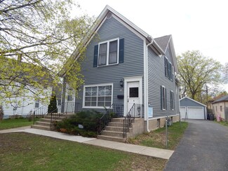 417 May St, Elgin, IL 60120