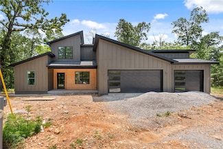 4 Eriboll Ln, Bella Vista, AR 72715