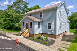 28 Gates Ave, Schuylerville, NY 12871
