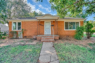 1219 Crestview Dr, Elk City, OK 73644