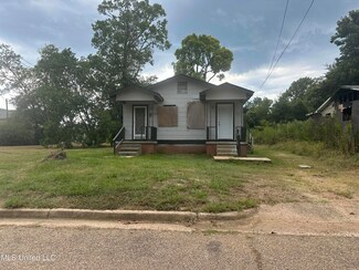2221 Woodlawn St Unit 23, Jackson, MS 39213