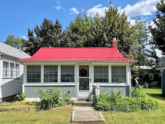 16 Billow Beach, Ashtabula, OH 44004