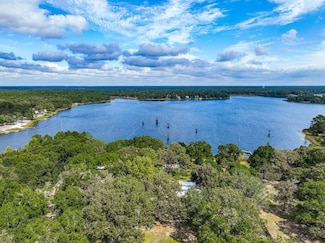 211 Holland Dr, Defuniak Springs, FL 32433