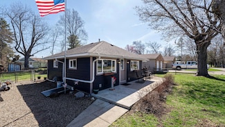 13720 Queen Rd NE, Thornville, OH 43076
