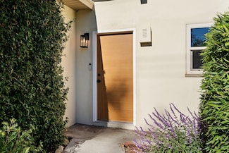 3949 Park Blvd, Palo Alto, CA 94306