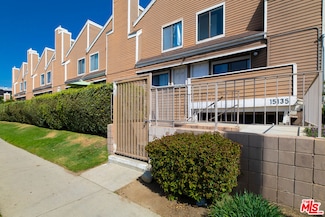 15135 Nordhoff St Unit 1, North Hills, CA 91343
