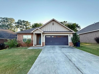 305 Deer Stand Hill Trail, Troy, AL 36079