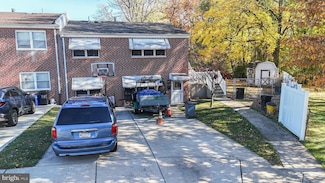 3303 S Keswick Cir, Philadelphia, PA 19114