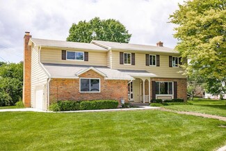 2922 Berry Lane Ct, Columbus, OH 43231