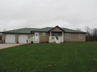 10508 E 725 N, Montgomery, IN 47558