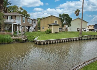5216 County Road 469 Unit 10, Brazoria, TX 77422