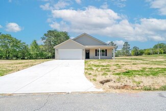 108 Lollis Rd, Laurens, SC 29360