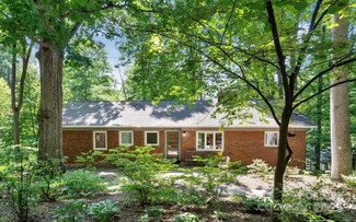 52 Griffing Cir, Asheville, NC 28804