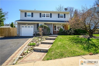 7 Hollywood St, South River, NJ 08882