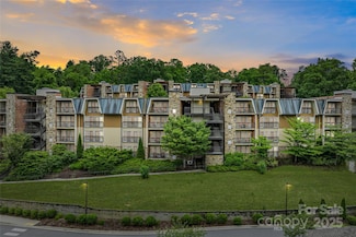 408 Bowling Park Rd, Asheville, NC 28803