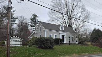 1 Amesbury Rd, Newton, NH 03858
