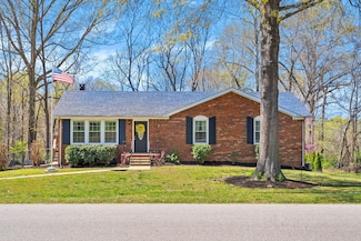 1780 Warfield Dr, Clarksville, TN 37043