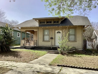 1032 W Kings Hwy, San Antonio, TX 78201