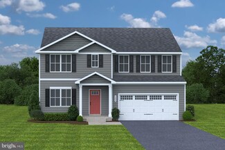 17 Changing Season Way, Hedgesville, WV 25427
