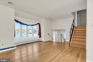 1019 Mayflower Dr, Newark, DE 19711