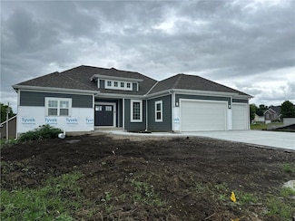 1167 W Edwards St, Maryville, MO 64468