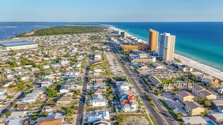 5310 Thomas Dr, Panama City, FL 32408