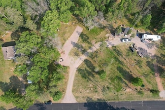 823 Marlboro Ct, Nekoosa, WI 54457