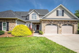 115 Turnbuckle Ct, Clemmons, NC 27012