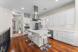 1305 Birdsall St, Houston, TX 77007