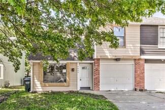 4022 Overland Dr, Lawrence, KS 66049