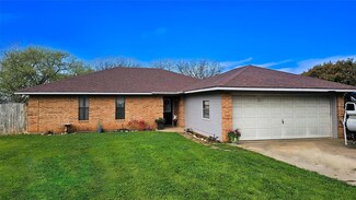 509 Church St, Valley View, TX 76272
