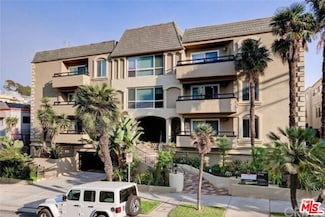 11646 Chenault St Unit 23, Los Angeles, CA 90049
