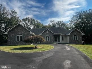 93 Laura Ln, Front Royal, VA 22630