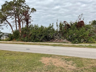 31 W Seminole Dr, Venice, FL 34293