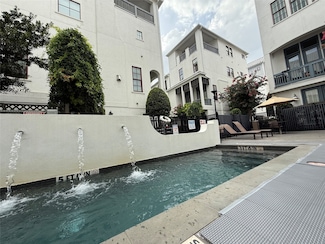238 E 28th St, Houston, TX 77008