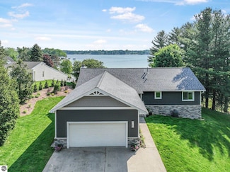 5163 Silver Cove Dr, Traverse City, MI 49685