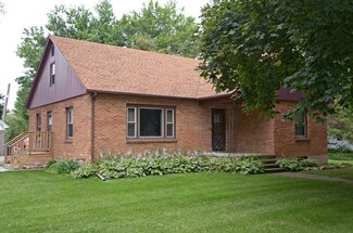 561 Hubbell St, Marshall, WI 53559