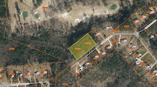 366 Country Club Rd, Whiteville, NC 28472