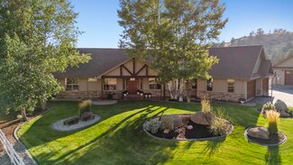 2812 Aurora Dr, Klamath Falls, OR 97603