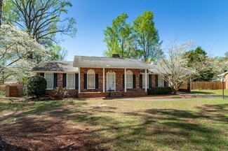612 Edgewood Dr, Waynesboro, GA 30830